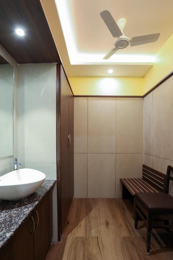 Sri Balaji Grand Hotel กุมพาโกนัม ภายนอก รูปภาพ